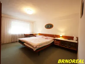 Prodej rodinného domu, Želeč, 237 m2