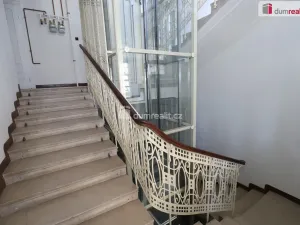 Prodej bytu 2+kk, Karlovy Vary, Krále Jiřího, 65 m2