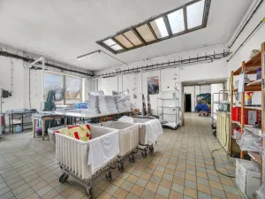 Prodej kanceláře, Havlíčkův Brod, Sázavská, 750 m2