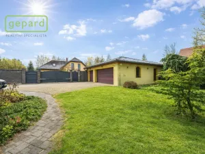 Prodej rodinného domu, Braškov, Akátová, 446 m2