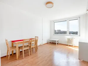 Pronájem bytu 2+kk, Praha, Boloňská, 42 m2