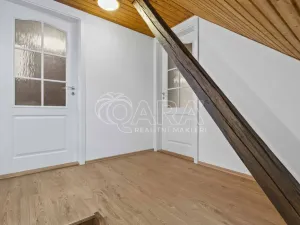 Pronájem rodinného domu, Říčany - Jažlovice, Hlavní, 104 m2