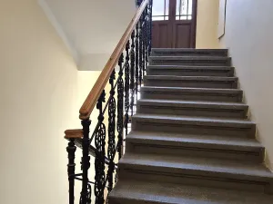 Pronájem bytu 1+1, Praha - Vinohrady, Perunova, 40 m2