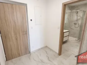 Prodej bytu 2+kk, Nupaky, Nupacká, 42 m2