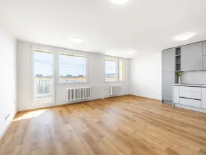 Prodej bytu 3+kk, Praha - Střížkov, Šluknovská, 76 m2