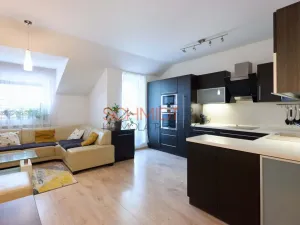 Prodej bytu 3+kk, Hustopeče, U Větrolamu, 90 m2