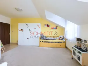 Prodej bytu 3+kk, Hustopeče, U Větrolamu, 90 m2