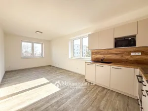 Pronájem bytu 2+kk, Znojmo, Vančurova, 48 m2