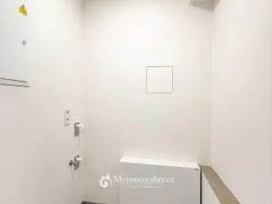 Pronájem bytu 2+kk, Znojmo, Vančurova, 48 m2