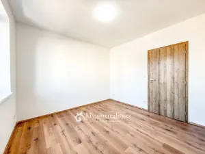 Pronájem bytu 2+kk, Znojmo, Vančurova, 48 m2