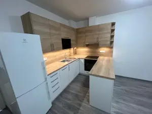 Pronájem bytu 2+kk, Praha - Žižkov, Jeseniova, 45 m2