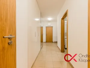 Pronájem bytu 2+kk, Říčany, Na Fialce, 66 m2