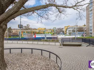 Prodej atypického bytu, Praha, Chvalská, 11 m2