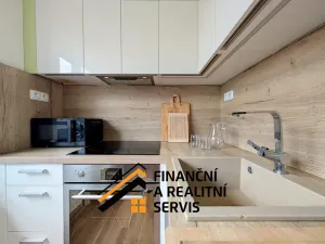 Prodej bytu 2+1, Milovice, Spojovací, 45 m2