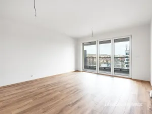 Pronájem bytu 1+kk, Praha - Hloubětín, Poděbradská, 37 m2
