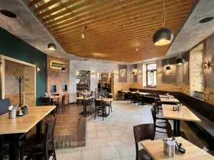 Pronájem restaurace, Praha - Dejvice, Na Kocínce, 350 m2