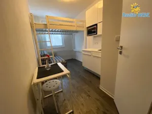 Pronájem bytu 1+kk, Praha - Hlubočepy, Lamačova, 15 m2