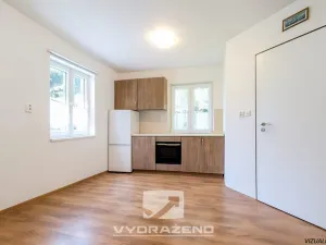 Prodej ubytování, Dolní Dvůr, 280 m2