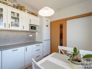 Prodej bytu 3+1, Hustopeče, Masarykovo nám., 72 m2