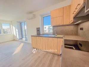 Pronájem bytu 3+kk, Znojmo, Vančurova, 80 m2