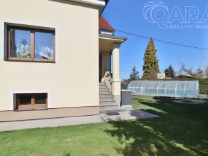 Prodej bytu 6+kk a větší, Statenice - Černý Vůl, Kralupská, 210 m2