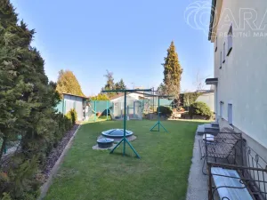 Prodej rodinného domu, Statenice - Černý Vůl, Kralupská, 210 m2