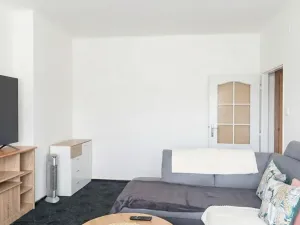 Pronájem bytu 2+1, Teplice, Buzulucká, 55 m2