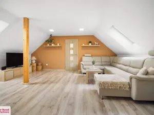 Prodej rodinného domu, Kolešov, 198 m2