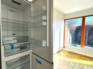Pronájem bytu 2+kk, Praha - Holešovice, Varhulíkové, 53 m2