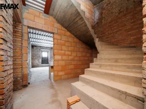 Prodej rodinného domu, Karlovy Vary, Fügnerova, 474 m2