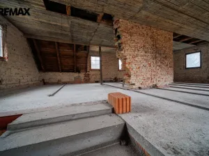 Prodej rodinného domu, Karlovy Vary, Fügnerova, 474 m2