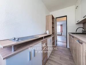 Prodej bytu 3+1, Nespeky, Benešovská, 62 m2