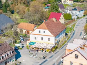 Prodej bytu 3+1, Nespeky, Benešovská, 62 m2