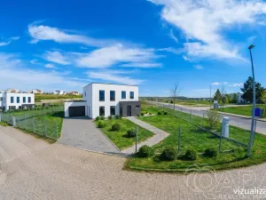 Prodej pozemku pro bydlení, Praha, Pivoňská, 694 m2