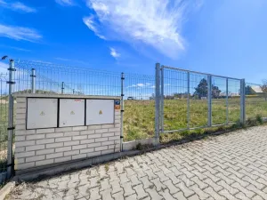 Prodej pozemku pro bydlení, Praha, Pivoňská, 694 m2