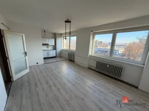 Prodej bytu 2+kk, Most, tř. Budovatelů, 56 m2