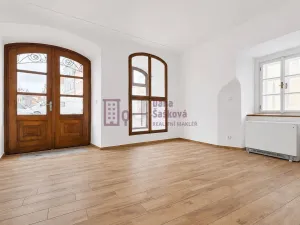 Pronájem restaurace, Jindřichův Hradec - Jindřichův Hradec I, nám. Míru, 50 m2