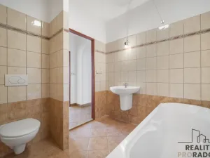 Pronájem bytu 2+1, Pardubice, U Kostelíčka, 89 m2