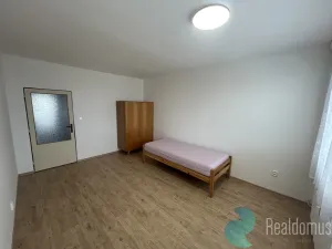 Pronájem bytu 2+1, České Budějovice - České Budějovice 2, J. Opletala, 65 m2