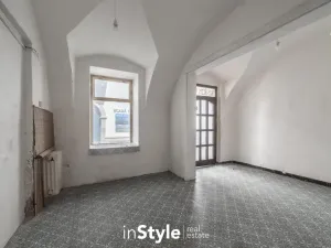 Pronájem obchodního prostoru, Uherské Hradiště, Prostřední, 25 m2