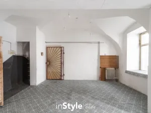 Pronájem obchodního prostoru, Uherské Hradiště, Prostřední, 25 m2