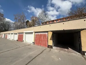 Pronájem garáže, Brno, Řezáčova, 18 m2