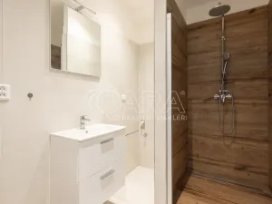 Pronájem bytu 2+kk, Praha - Karlín, Sokolovská, 62 m2