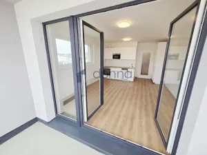 Pronájem bytu 1+kk, Praha, Poděbradská, 33 m2