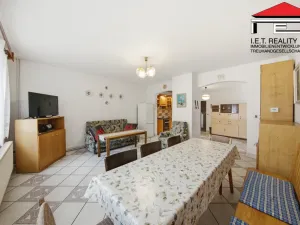 Prodej ubytování, Rynholec, nám. 1. máje, 561 m2