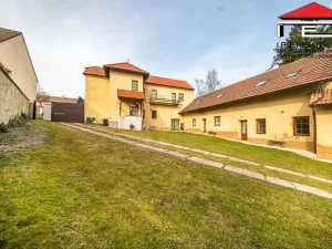 Prodej ubytování, Rynholec, nám. 1. máje, 561 m2