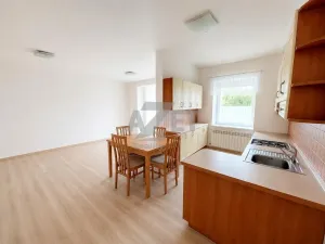 Prodej bytu 3+1, Krnov - Pod Bezručovým vrchem, Březinova, 71 m2