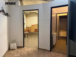 Pronájem obchodního prostoru, Plzeň, Koterovská, 168 m2