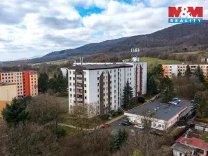 Prodej bytu 4+1, Chlumec, Vyklická, 98 m2