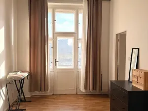 Prodej bytu 3+1, Praha - Holešovice, Bubenské nábřeží, 84 m2